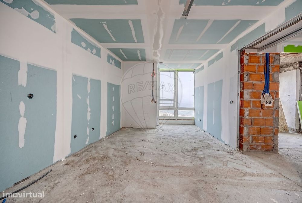 Apartamento T4 para arrendamento