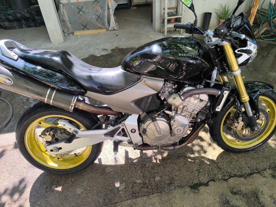 Moto Honda hornet