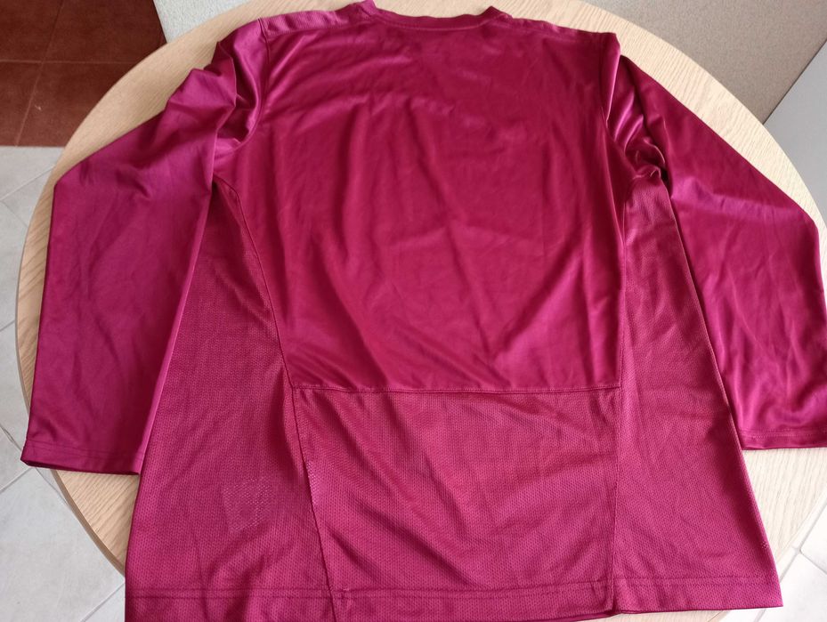 Koszulka sportowa Nike, rozmiar L.