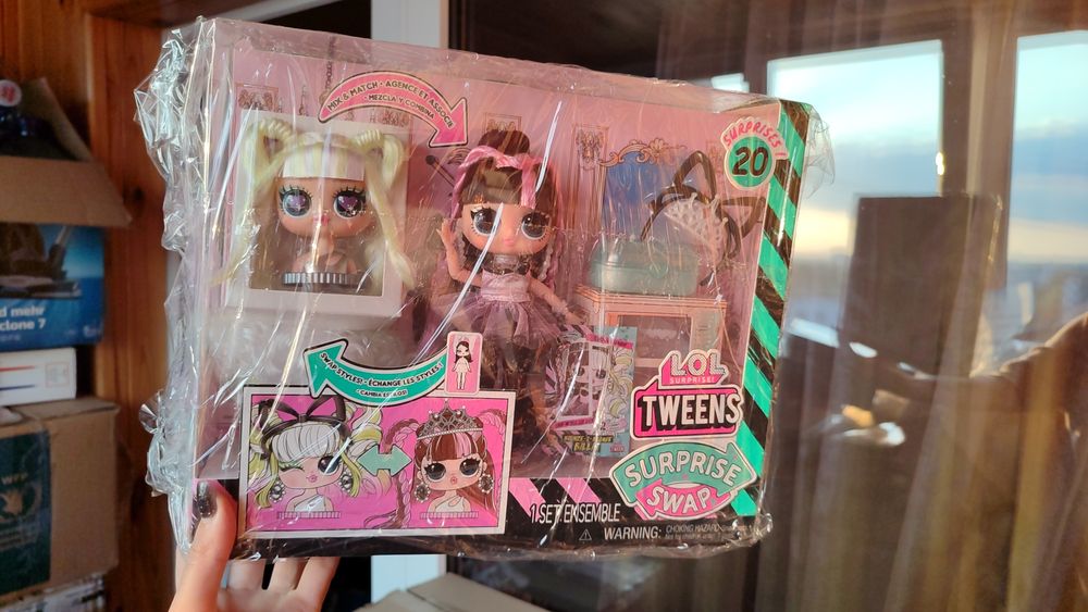 ОРИГІНАЛ LOL Surprise серії JK Neon та Swag lol jk