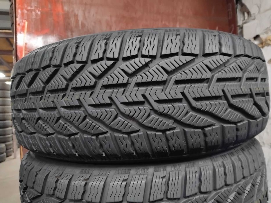 Шини бу 205/55 R16 Strial Winter Пара Зима