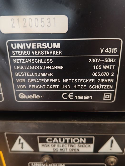 Universum wieża kolumny