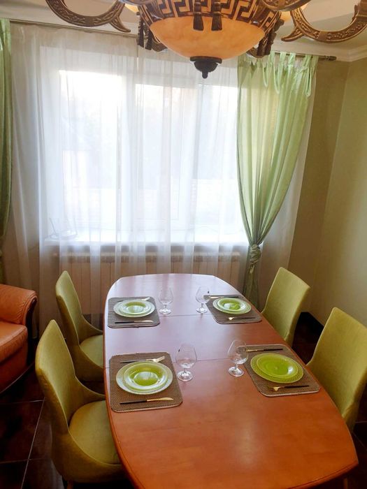 Будинок подобово  120 кв.м