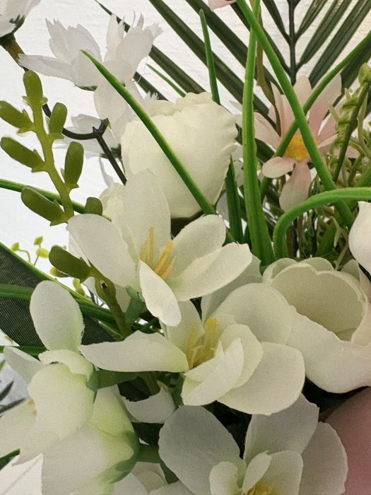 Kompozycja wiosenno wielkanocna  z zajaczkiem