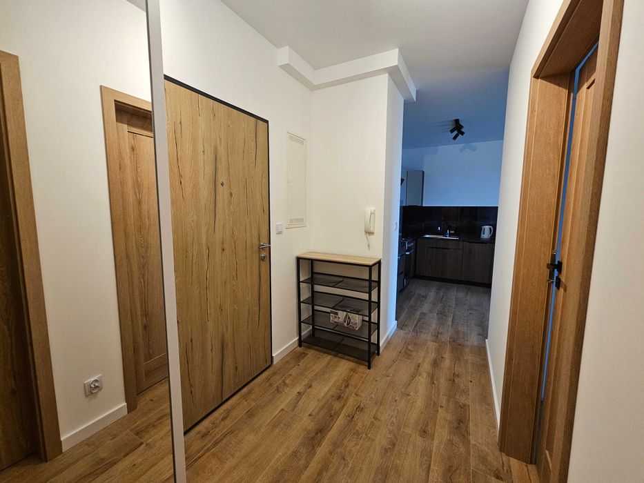 Wynajmę apartament z miejscem parkingowym na Krętej