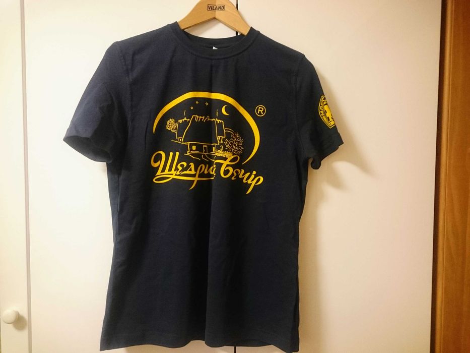 Нова футболка (матеріал бавовна) розмір S