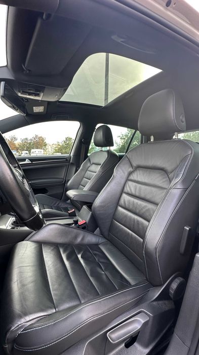 Volkswagen Golf GTE Plug-in Hybrid | DSG | Teto Panorâmico | Couro | LED | Câmara | Revisões VW