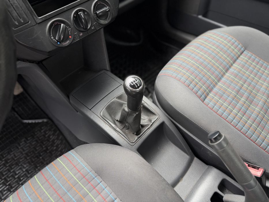 VOLKSWAGEN POLO 2007 року, 1.4 бензин, механіка, передній привід.