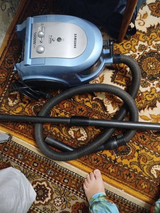 Пылесос Samsung  продам