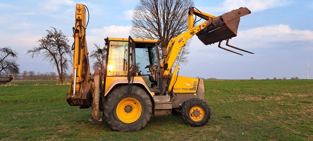 Koparko ładowarka MF750 teleskop ,Krokodyl,widły