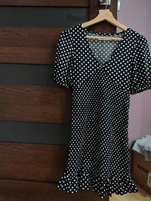 Dziewczęca letnia sukienka w kropki
