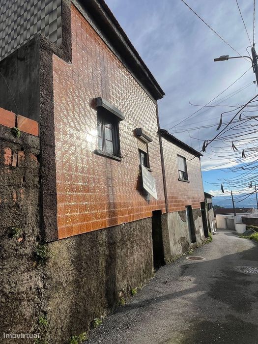 Moradia para reconstrução em São Mamede - Penacova