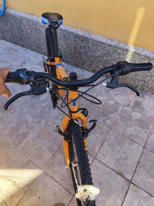 Bicicleta  média