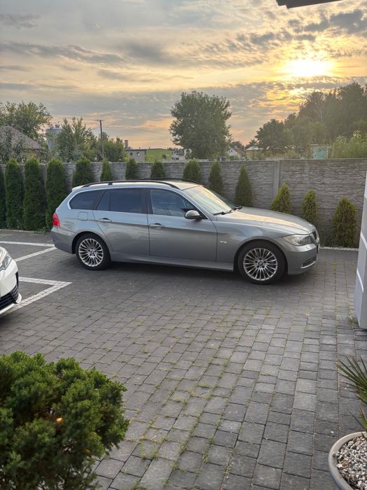 BMW….330d…..E91…