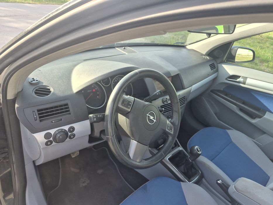 Opel astra h super stan
