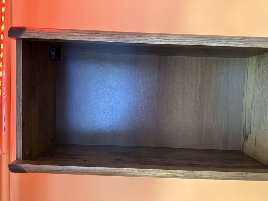 Книжкова полиця,поличка Bristol