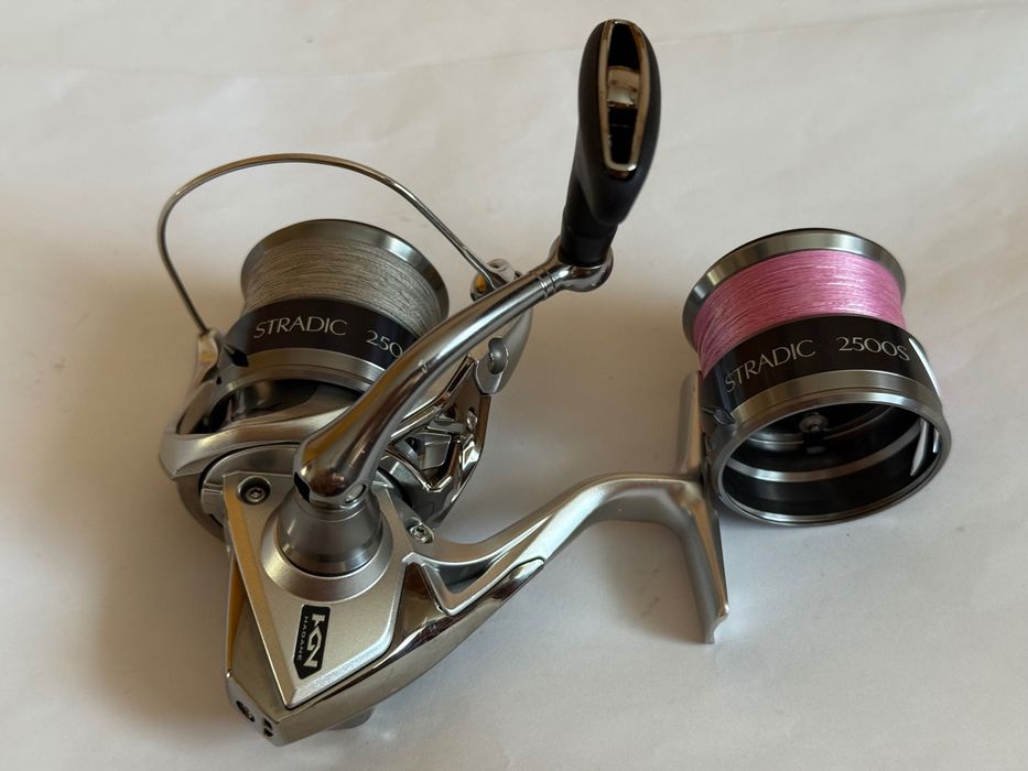 Kołowrotek Shimano 2015 Stradic 2500HGS + dodatkowa druga szpula