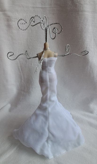 Porta-Bijuteria Elegante Manequim de Gala / Cerimónia (Novo na Caixa)
