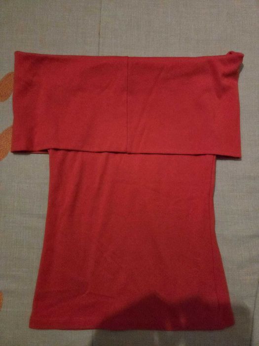 Top Vermelho Zara – Tamanho M – Decote Ombro a Ombro