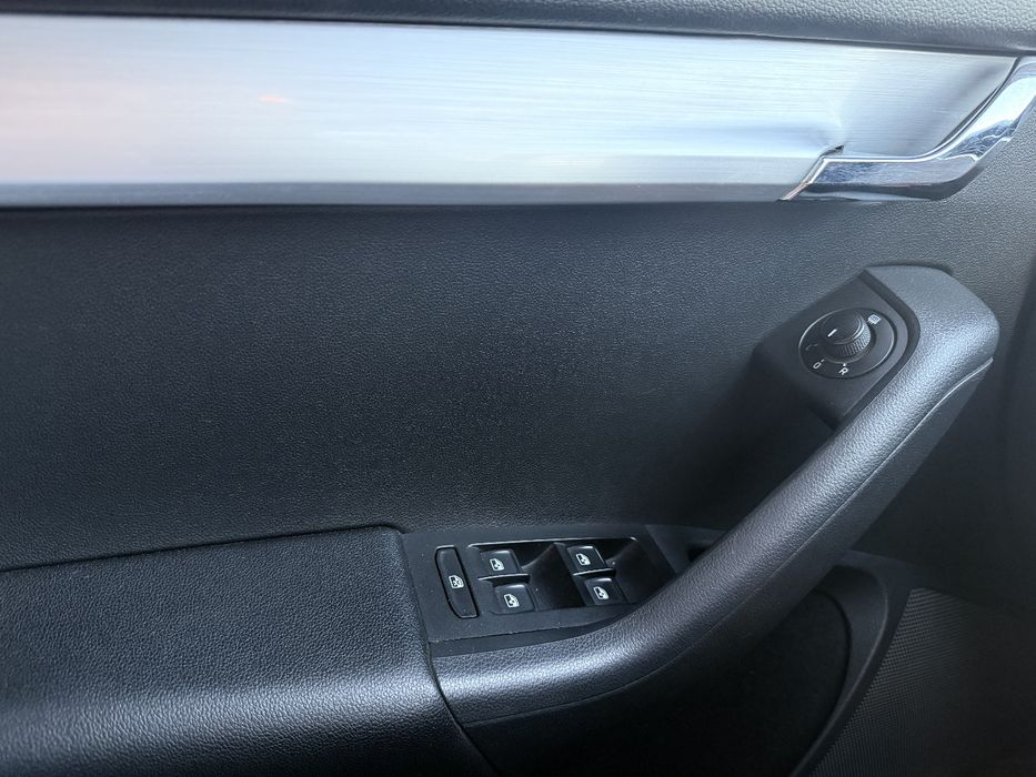 Skoda Octavia 2019 VIN TMBAD2NE4KB007257 фото оголошення 16 з 16