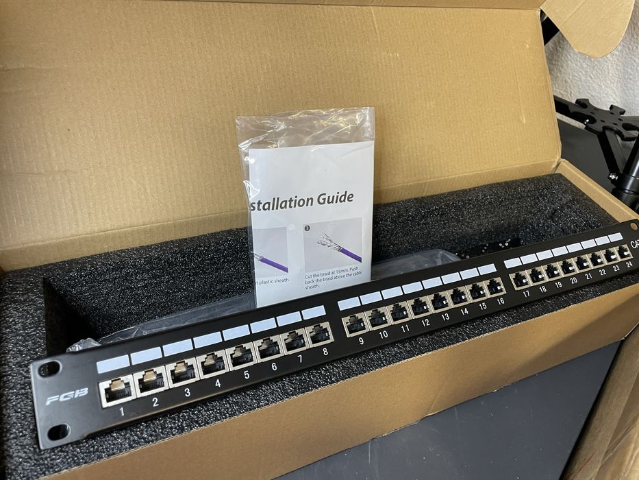 Патч-панель 24 порта