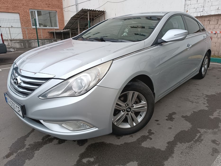 Hyundai Sonata YF LPI