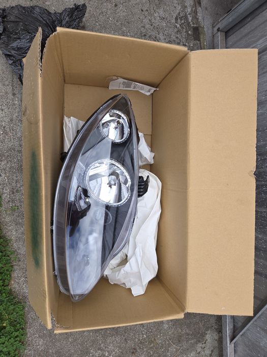 Lampa reflektor prawa Seat Leon Toledo Altea Altea XL