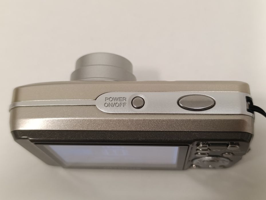 Aparat cyfrowy OLYMPUS mju DIGITAL 600 6mpx vintage retro CCD jak NOWY