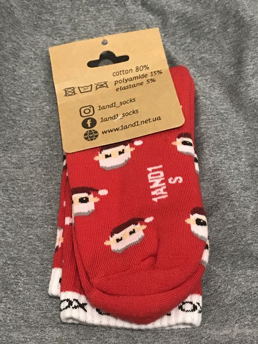 пары новогодних носочков