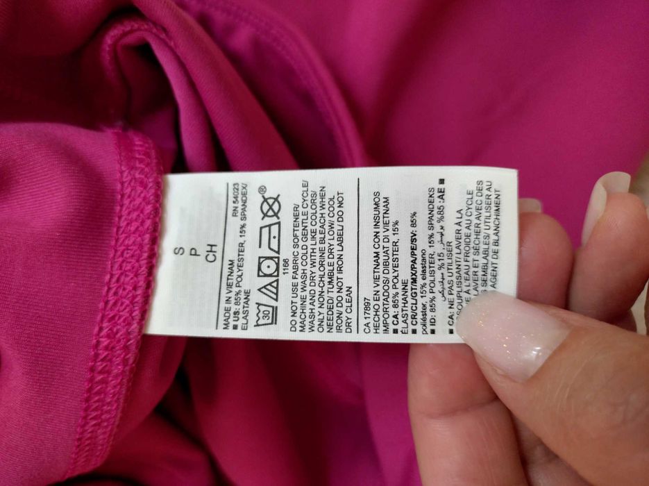 Нові жіночі вкорочені легінси фірми Old Navy р. S