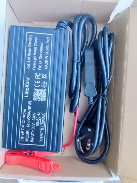 Зарядний пристрій, зарядка для lifepo4 14.6v 20A , зарядне.