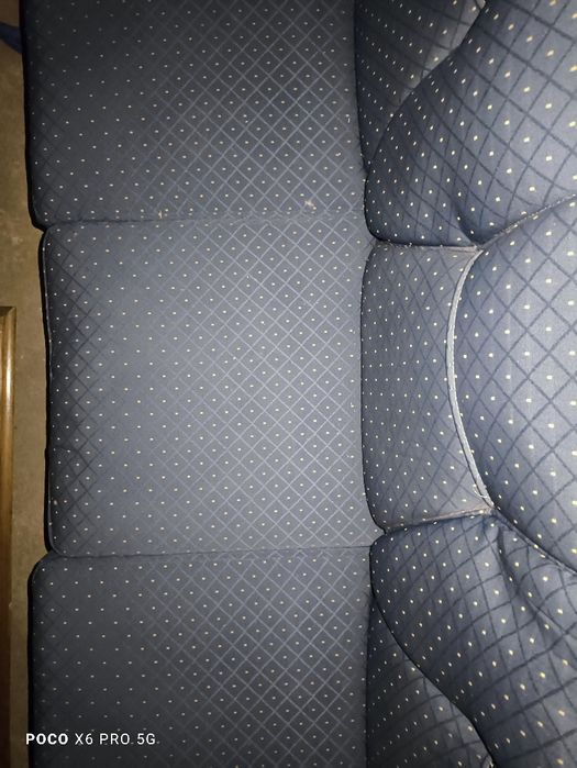 Sofá cama , 2 poltronas