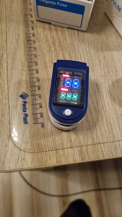 Pulse oximeter nowy