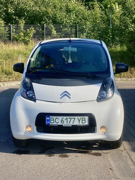 Продам в гарному стані citroen c-zero
