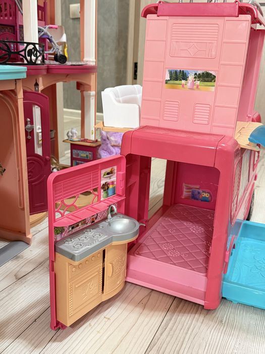 Будинок барбі dreamhouse mattel+машина+кемпер+барбі з аксесуарами