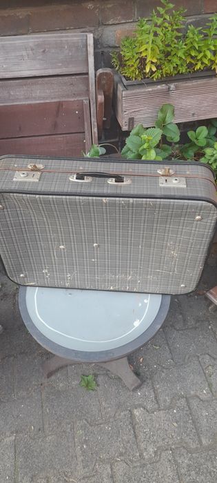 Stara walizka  prl