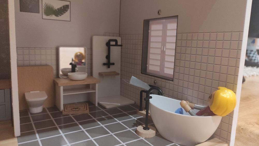 Domek dla lalek z wyposażeniem