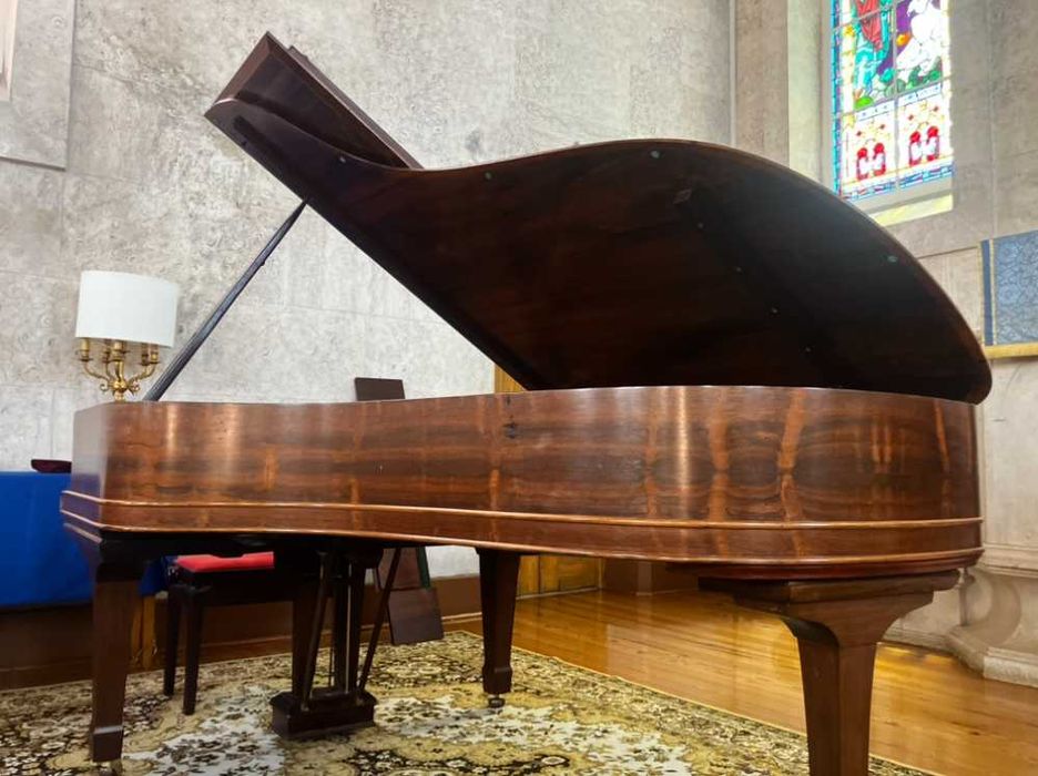 RESEEVADO Steinway & Sons B 211cm em Pau Santo