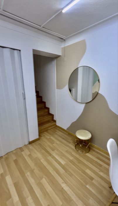 Alugo uma sala dentro  de  salão de estetica