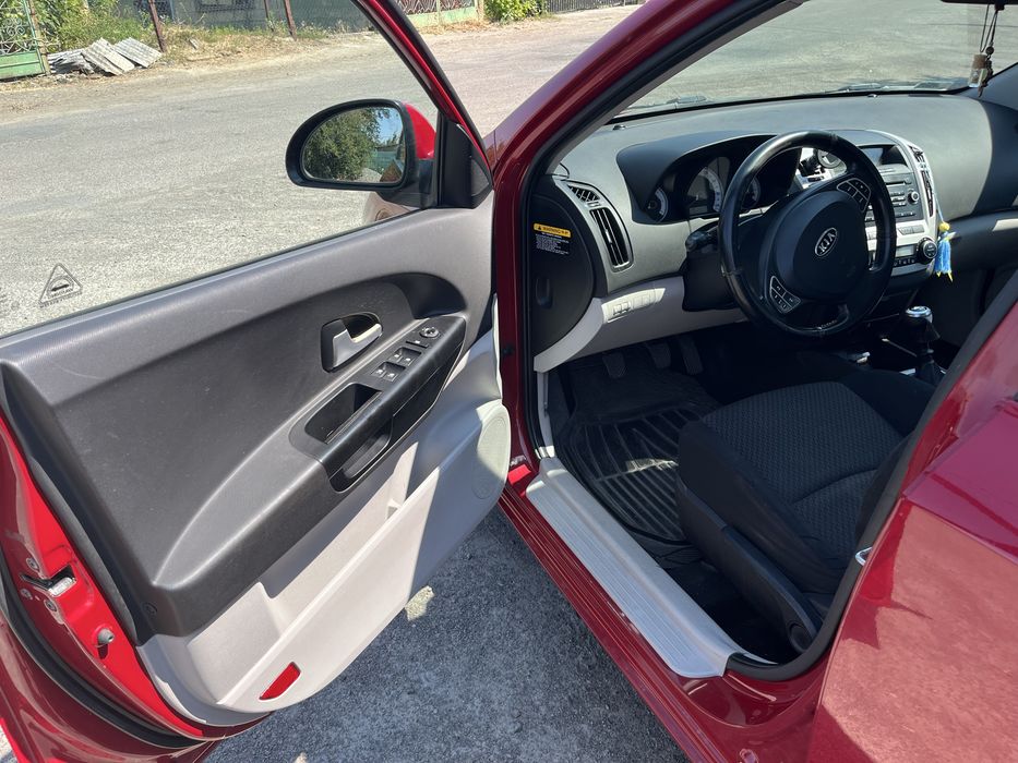 Автомобіль Kia Ceed, 2008р