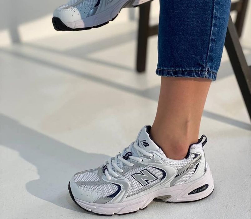 Жіночі кросівки new balance