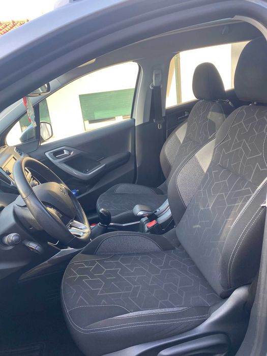 Peugeot 2008 PureTech 110 Allure