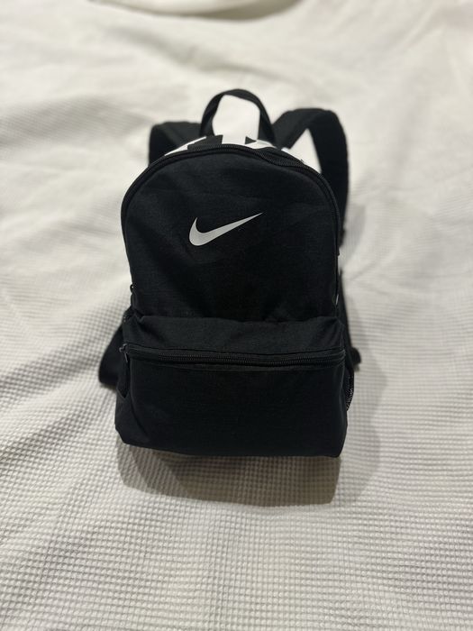 Спортивні рюдзаки Nike та Puma