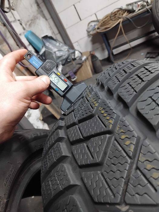 Шини бу 205/50 R17 Pirelli Sottozero 3 Winter Комплект Зима