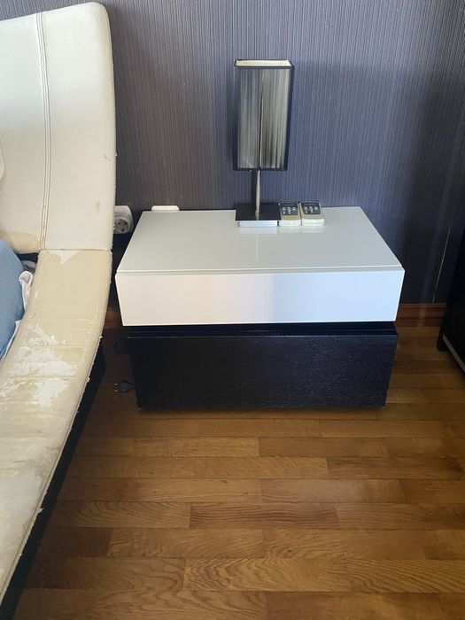 Cama com estrado (colchao ofereco)