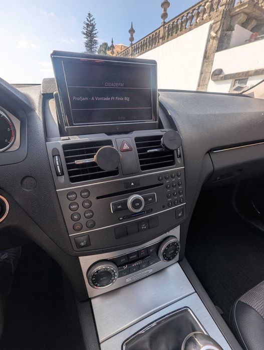 Mercedes C220 Avantgarde - Manual