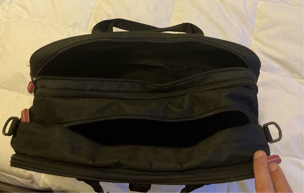 Mala Benetton (computador/escritório)