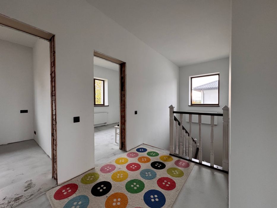 Продам современный  дом 215 м², Павленки, Ньютона, 8,5 соток( код 5704)
