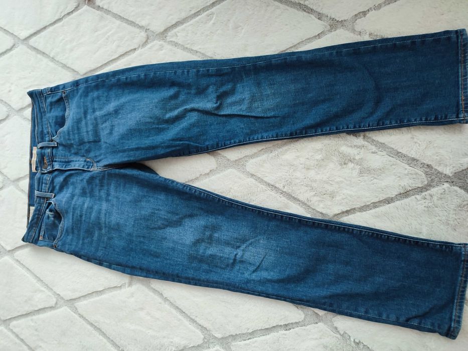Damskie Jeansy levis 724 w31l30