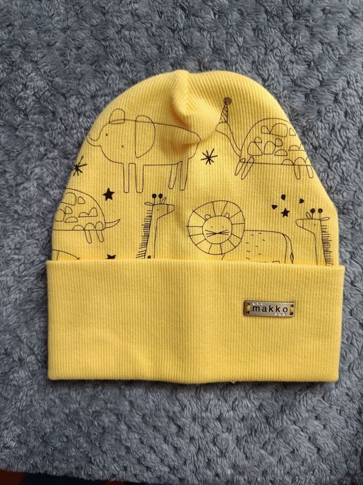 Дитяча шапочка нова